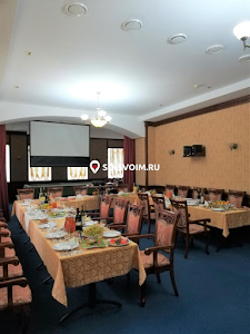 Основной зал