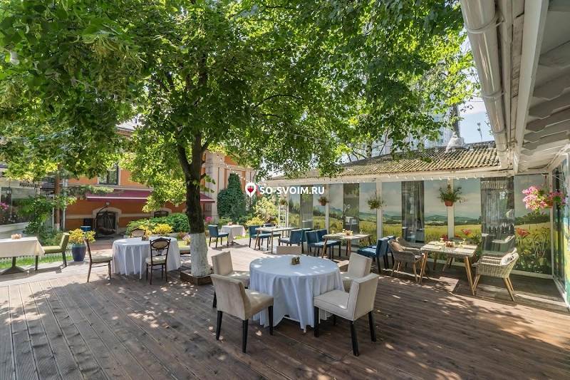 Фото №3 зала Крытая галерея и цветущий сад