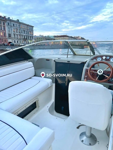 Фото №4 зала BAYLINER 265 "CIERA"