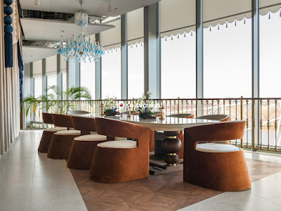 Фото №1 зала Зал "Стол на балконе"