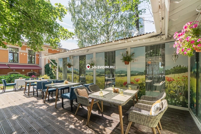 Фото №13 зала Крытая галерея и цветущий сад