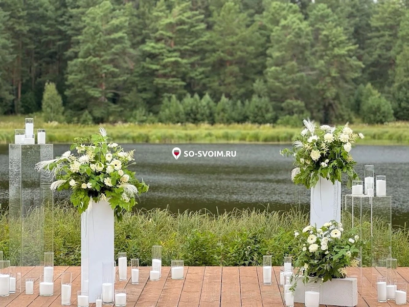 Фото №12 зала Беседка на берегу реки