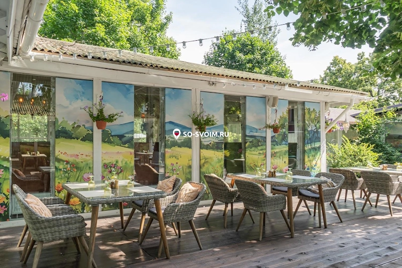 Фото №12 зала Крытая галерея и цветущий сад