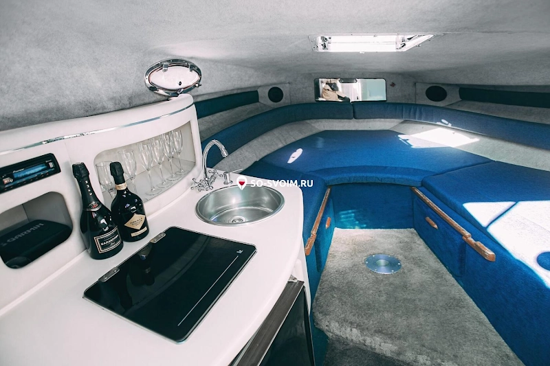 Фото №4 зала SEA RAY 250 "GOLDEN SHERIFF"