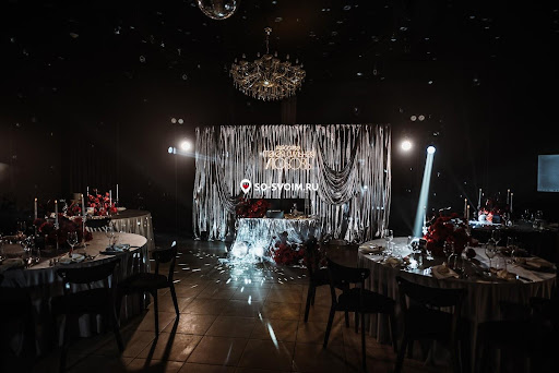 Фото №1 зала Строгов